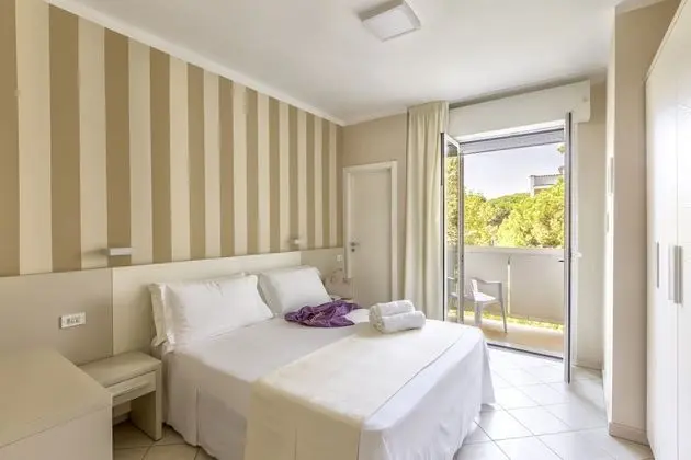 Comfort Tek Büyük veya İki Ayrı Yataklı Oda