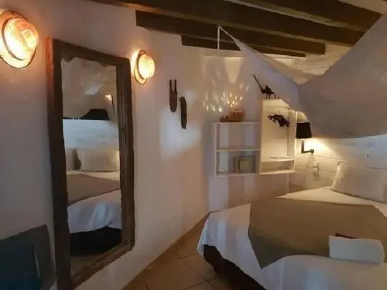 Comfort Tek Büyük Yataklı Oda (Charm Room)