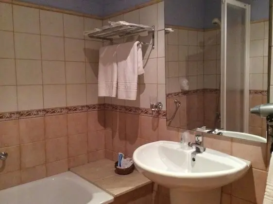 Tek Büyük veya İki Ayrı Yataklı Oda