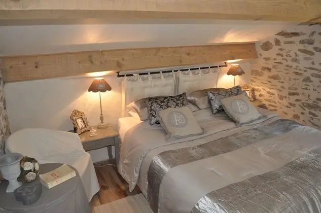 Superior Tek Büyük Yataklı Oda, Teras, Bahçe Manzaralı