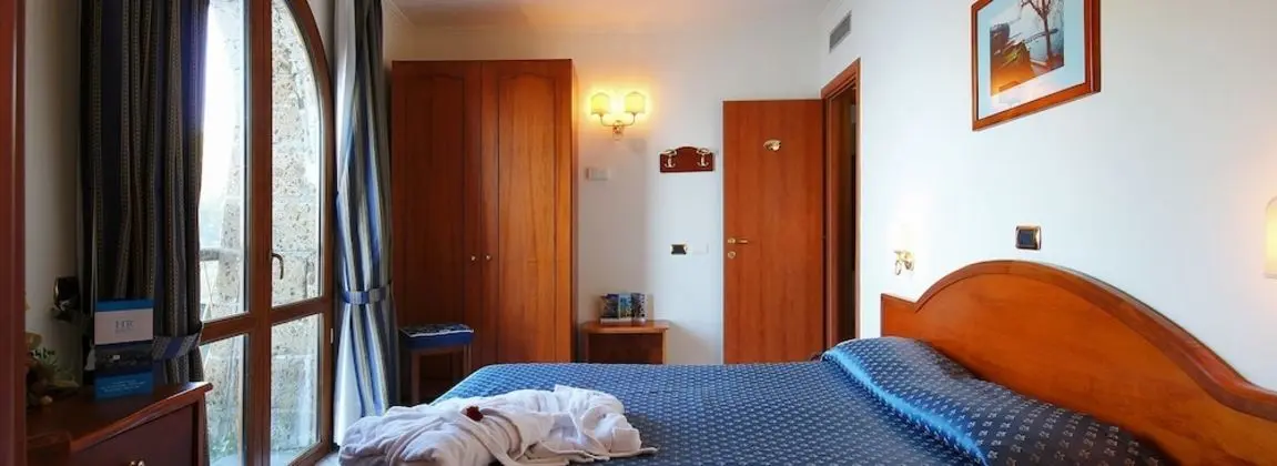 Dört Kişilik Oda
