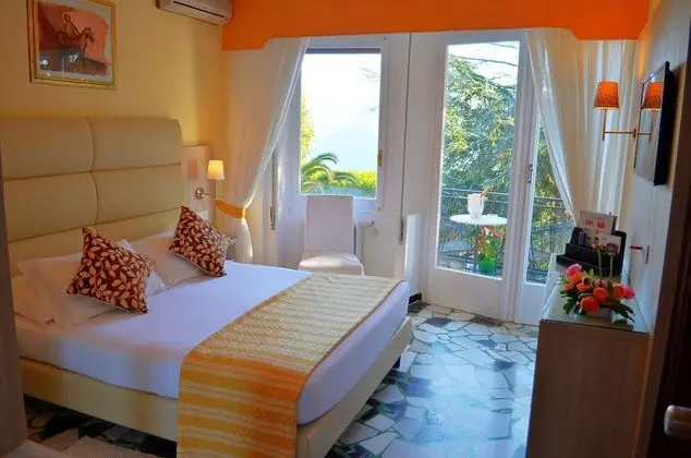 Standard Tek Büyük Yataklı Oda, Bahçe Manzaralı