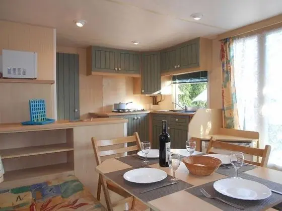 Karavan, 2 Yatak Odası (Large)