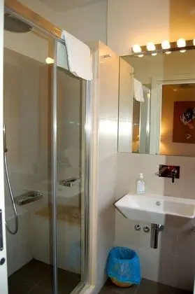 Apart Daire, 5 Yatak Odası