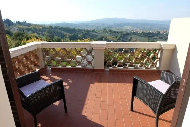 Deluxe Tek Büyük Yataklı Oda, 1 Yatak Odası, Banyolu/Duşlu, Bahçe Manzaralı