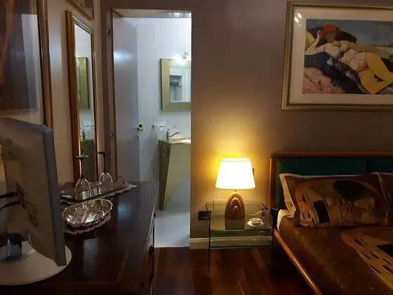 Deluxe Tek Büyük Yataklı Oda, Bahçe Manzaralı (Laura)