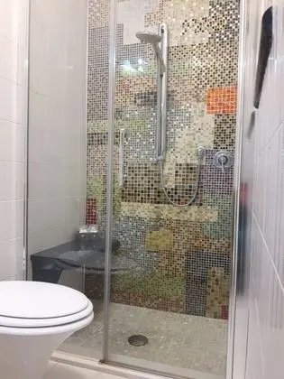 Deluxe Tek Büyük Yataklı Oda, Bahçe Manzaralı (Laura)