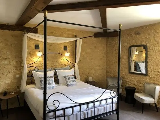 Classic Tek Büyük Yataklı Oda