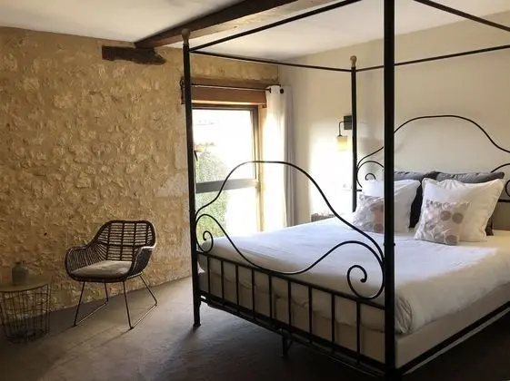 Classic Tek Büyük Yataklı Oda