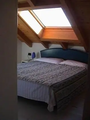 Apart Daire, 1 Yatak Odası, Göl Manzaralı