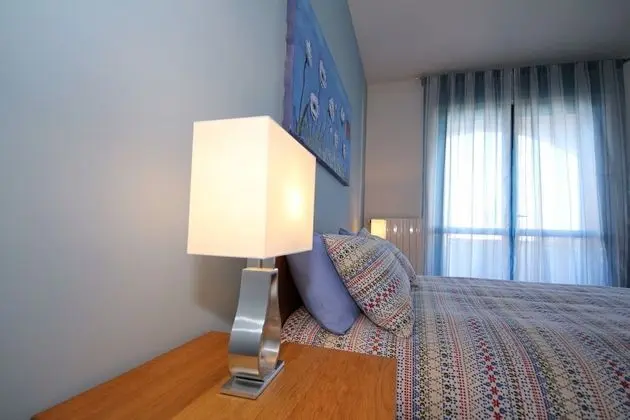 Tek Büyük Yataklı Oda, 1 Çift Kişilik Yatak, Balkon, Bahçe Manzaralı
