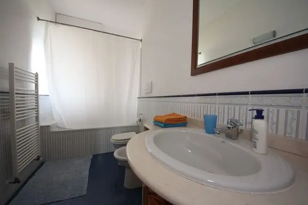 Tek Büyük Yataklı Oda, 1 Çift Kişilik Yatak, Balkon, Bahçe Manzaralı