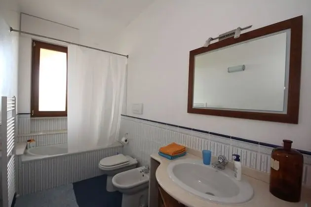 Tek Büyük Yataklı Oda, 1 Çift Kişilik Yatak, Balkon, Bahçe Manzaralı
