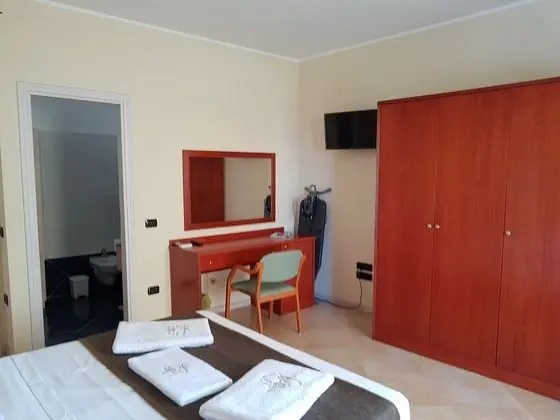 Tek Büyük Yataklı Oda, Balkon, Deniz Manzaralı