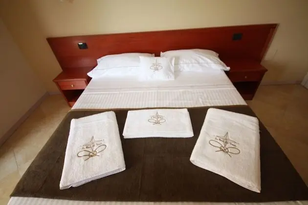 Tek Büyük Yataklı Oda, Balkon, Deniz Manzaralı