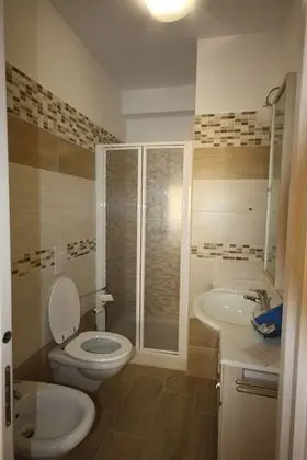 Üç Kişilik Oda, Balkon