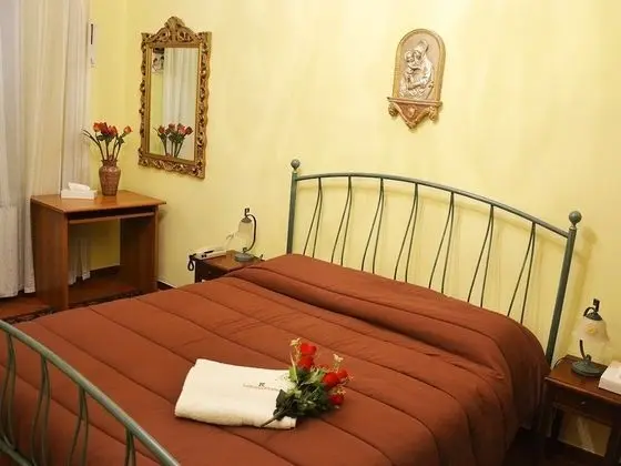 Tek Büyük Yataklı Oda (Tulipano)
