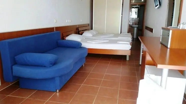 Comfort Tek Büyük Yataklı Oda