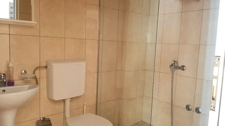 Traditional Üç Kişilik Oda
