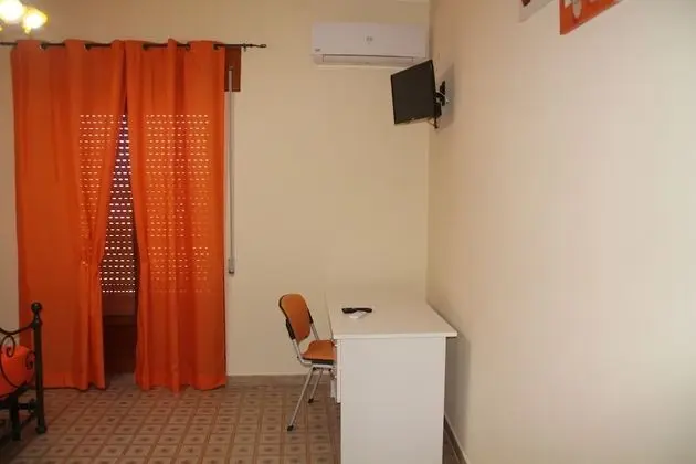 Tek Büyük Yataklı Oda, Banyolu/Duşlu (Arancione)