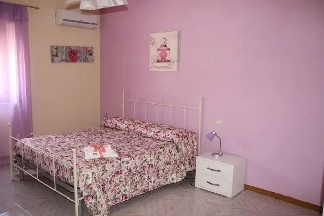 Tek Büyük Yataklı Oda, Özel Banyo (External - Violetta)
