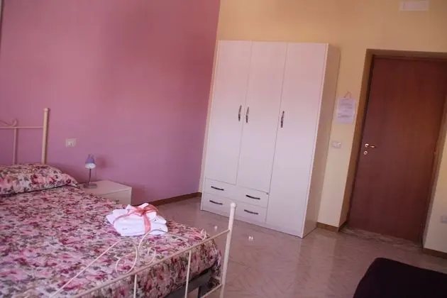 Tek Büyük Yataklı Oda, Özel Banyo (External - Violetta)