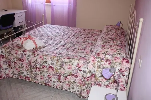 Tek Büyük Yataklı Oda, Özel Banyo (External - Violetta)
