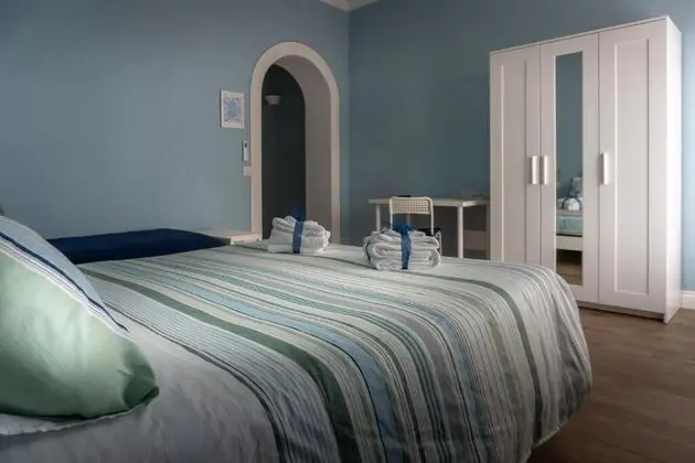 Üç Kişilik Oda, Bahçe Manzaralı