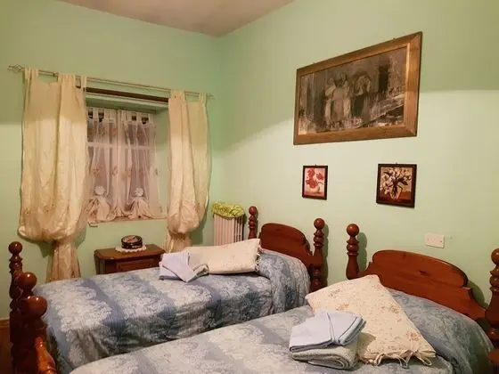 İki Ayrı Yataklı Oda, 2 Tek Kişilik Yatak