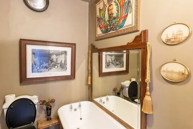 Standard Oda, 1 Büyük (Queen) Boy Yatak, Deniz Manzaralı