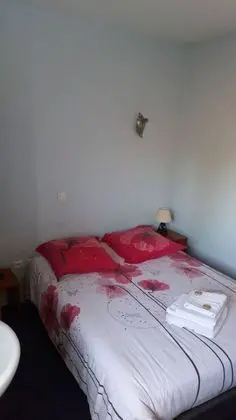 Premium Tek Büyük Yataklı Oda