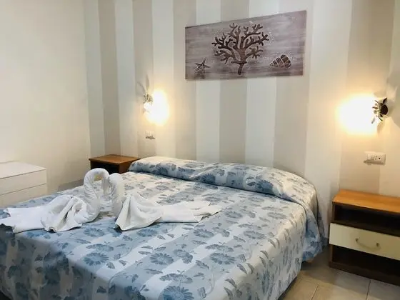 Economy Tek Büyük veya İki Ayrı Yataklı Oda