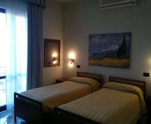 İki Ayrı Yataklı Oda