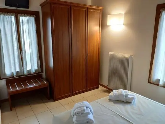 Standard Tek Büyük veya İki Ayrı Yataklı Oda, Özel Banyo