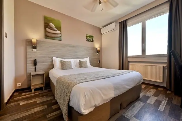 Comfort Tek Büyük veya İki Ayrı Yataklı Oda, Özel Banyo