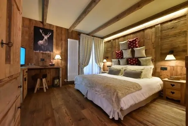 Standard Tek Büyük Yataklı Oda