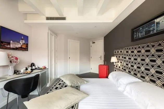 Superior Tek Büyük veya İki Ayrı Yataklı Oda, 1 Çift Kişilik veya 2 Tek Kişilik Yatak