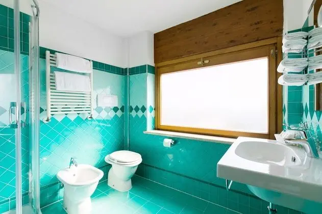 Superior Tek Büyük veya İki Ayrı Yataklı Oda, 1 Çift Kişilik veya 2 Tek Kişilik Yatak