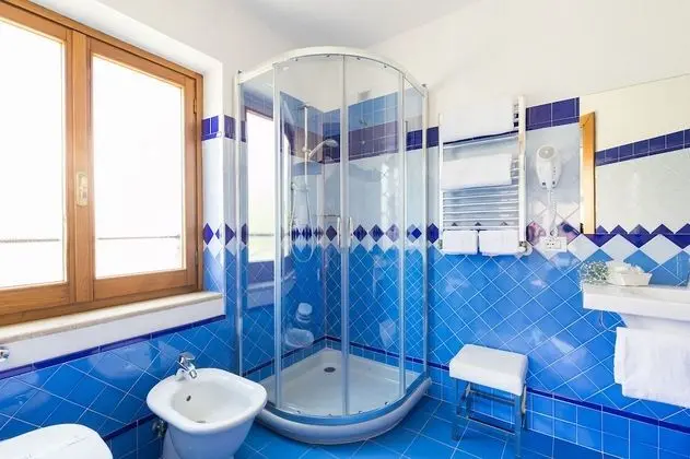 Superior Tek Büyük veya İki Ayrı Yataklı Oda, 1 Çift Kişilik veya 2 Tek Kişilik Yatak