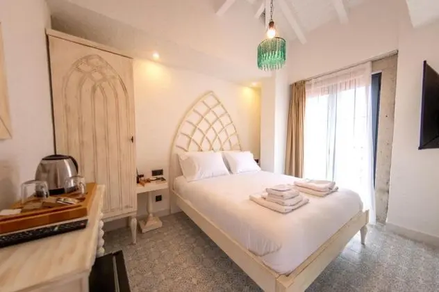 Standart Oda, Avlu Manzaralı