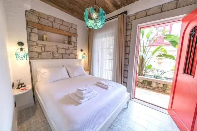 Standart Oda, Avlu Manzaralı