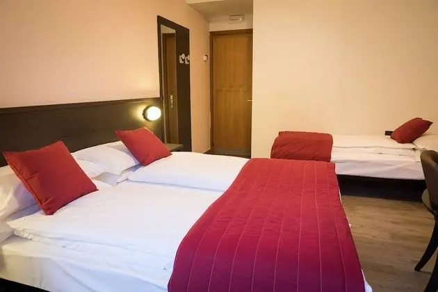 Standard Üç Kişilik Oda