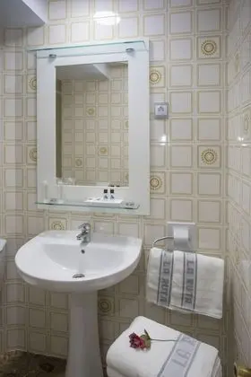 İki Ayrı Yataklı Oda