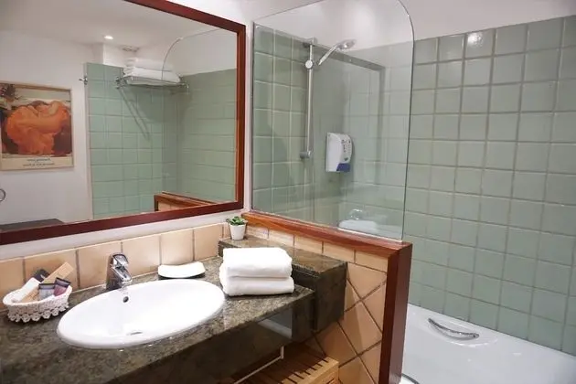 Standard Dört Kişilik Oda