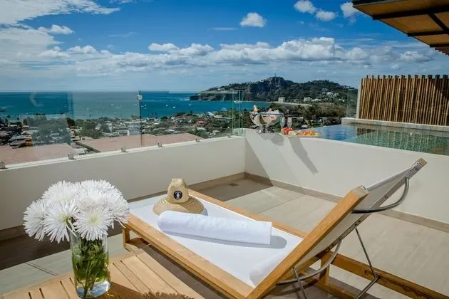 Exclusive Villa, 4 Yatak Odası, Kişiye Özel Havuzlu, Deniz Manzaralı