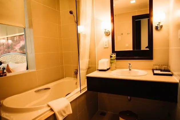 Deluxe Üç Kişilik Oda