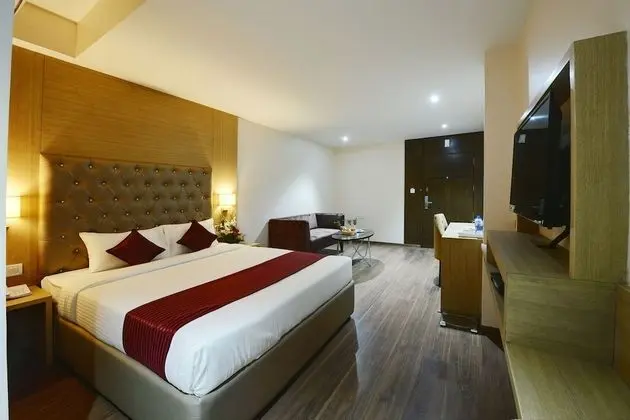 Deluxe Tek Büyük Yataklı Oda