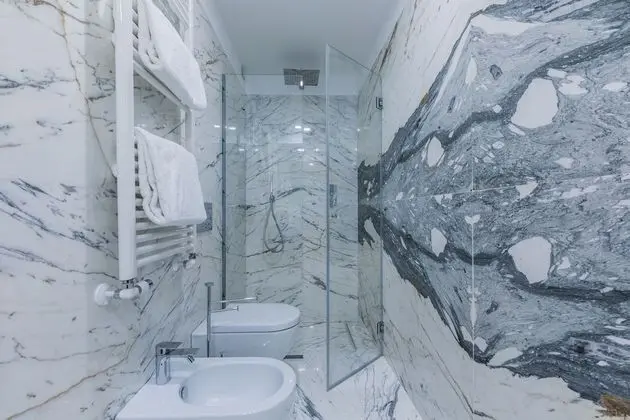 Standard Tek Büyük veya İki Ayrı Yataklı Oda