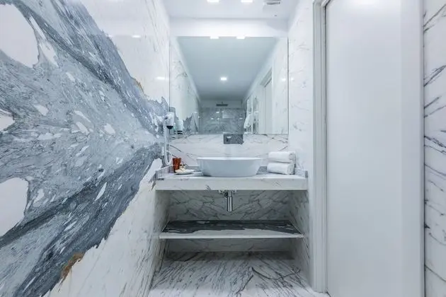 Standard Tek Büyük veya İki Ayrı Yataklı Oda