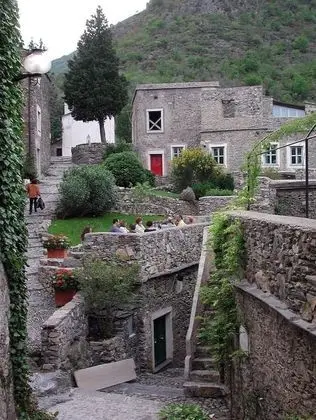 Ev, 1 Büyük (Queen) Boy Yatak